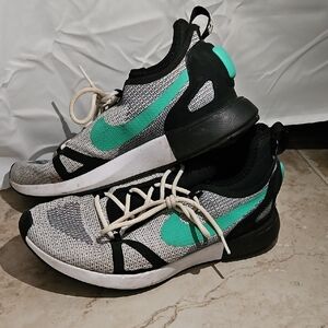 Nike Black and Teal Knit Sneakers